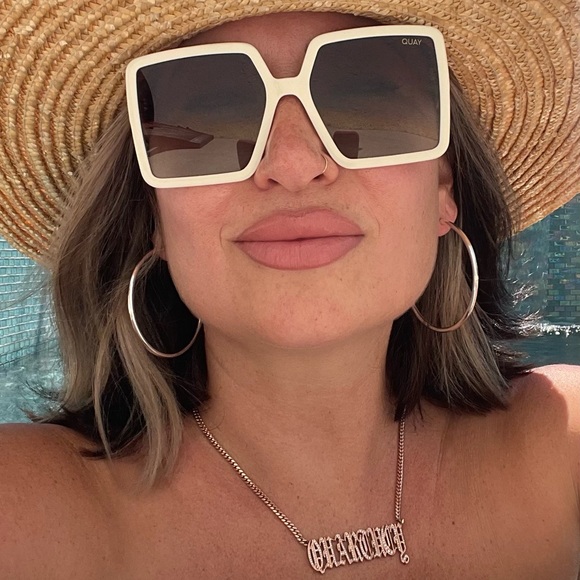 QUAY Almost Ready Polarized Sunglasses 
Ivory Frame Brown Gradient Lens Square - Picture 6 of 14